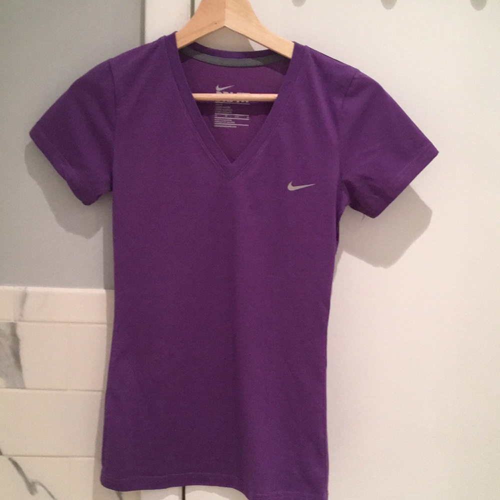 Nike slim fit Dri-Fit V-neck t-shirt